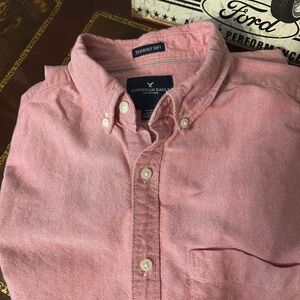 American Eagle Outfitters Men's reddish long sleeve Button-Down Shirt size M